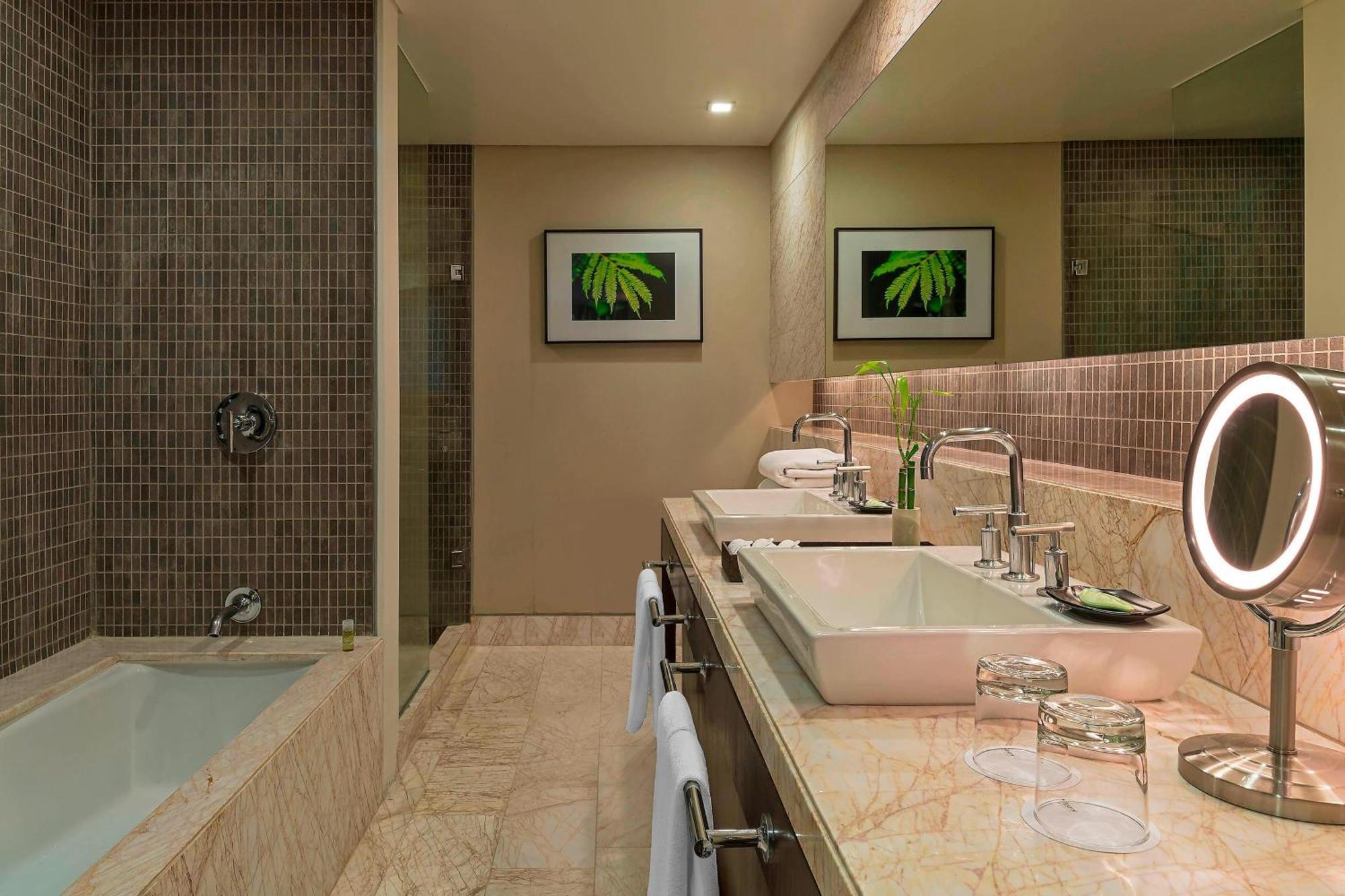 Premium Suite Club lounge access 1 Bedroom Suite 1 King