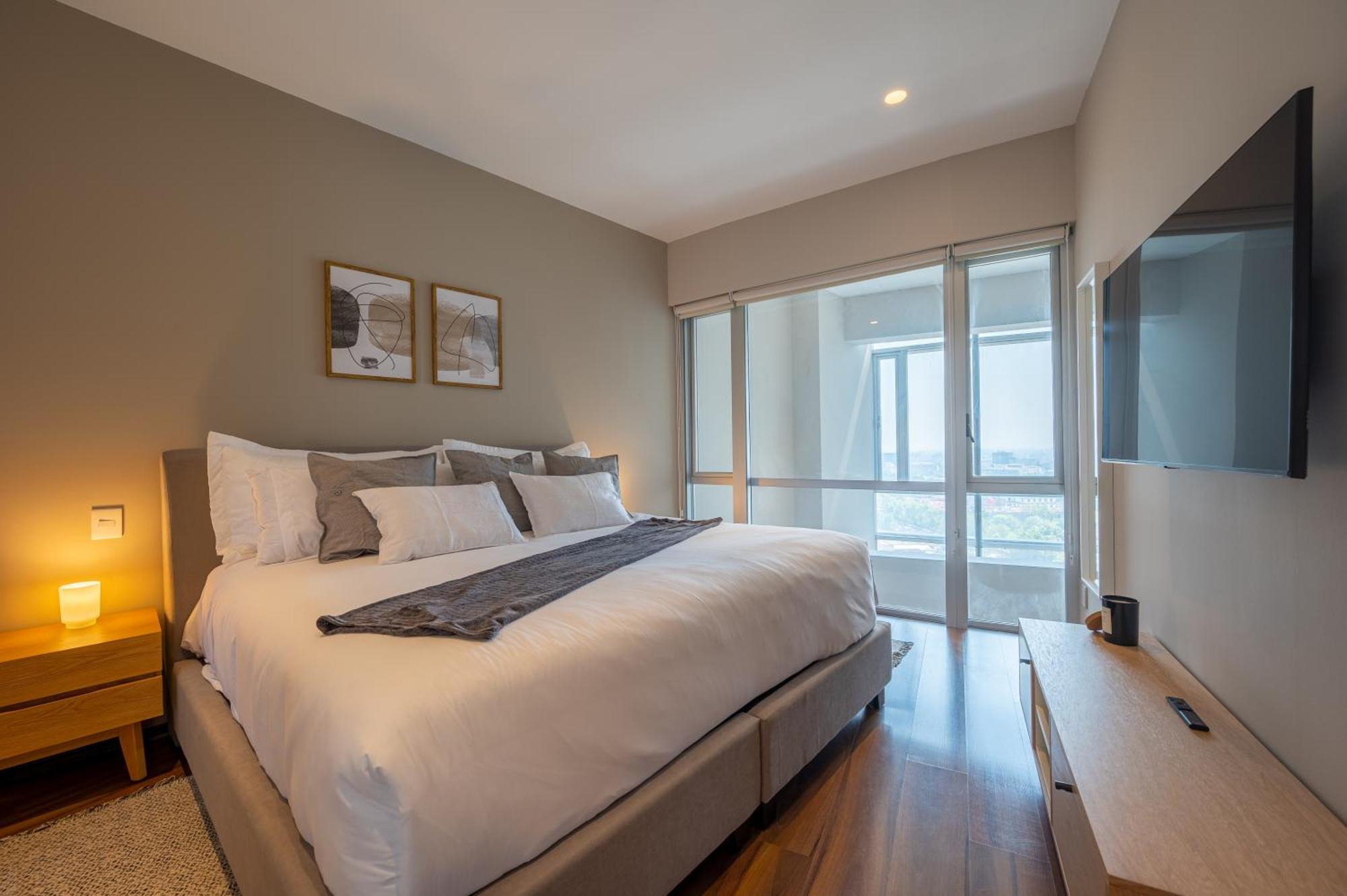 Premium Duplex, 3 Bedroom, City views
