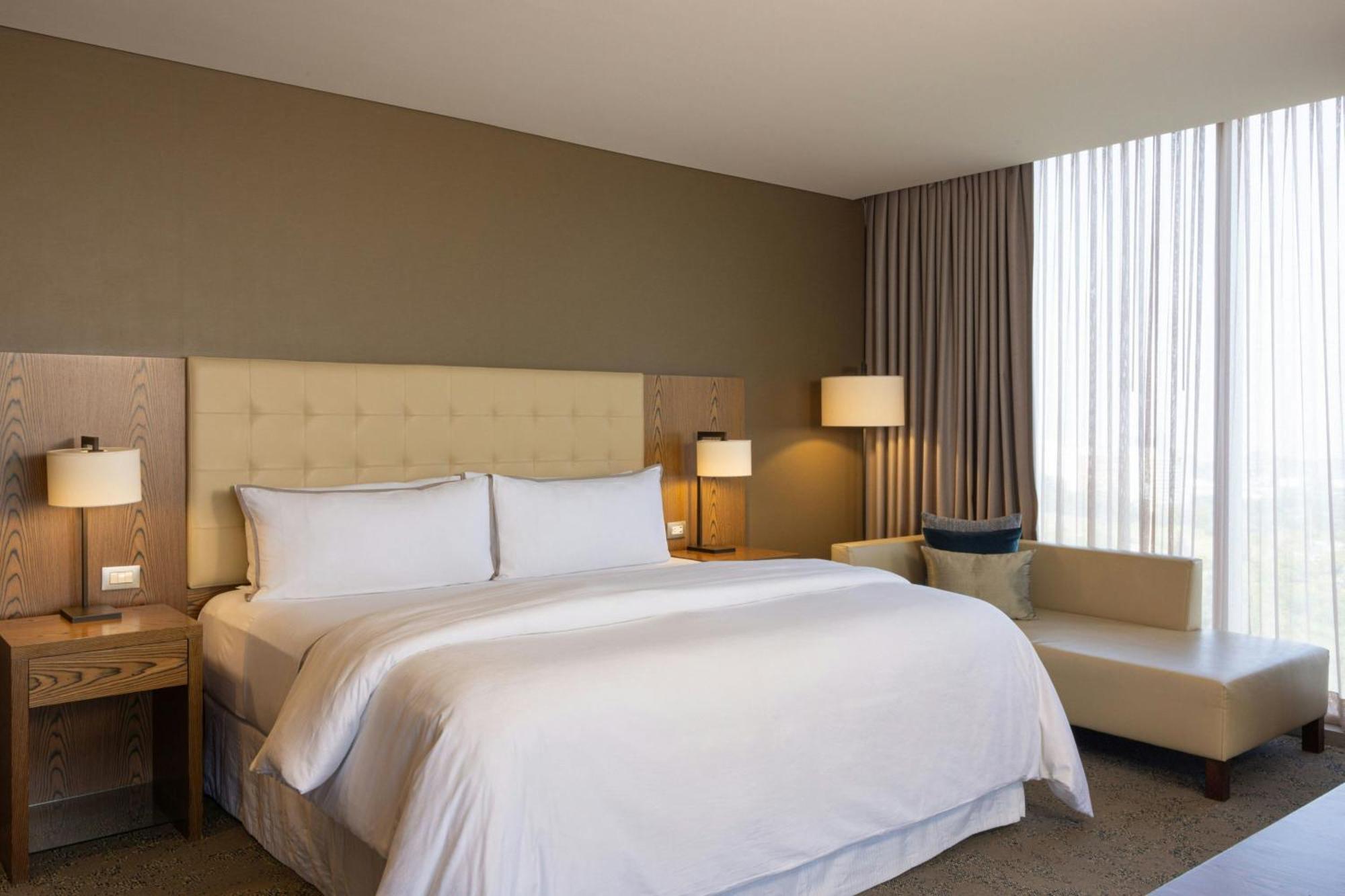 Premium Suite Club lounge access 1 Bedroom Suite 1 King