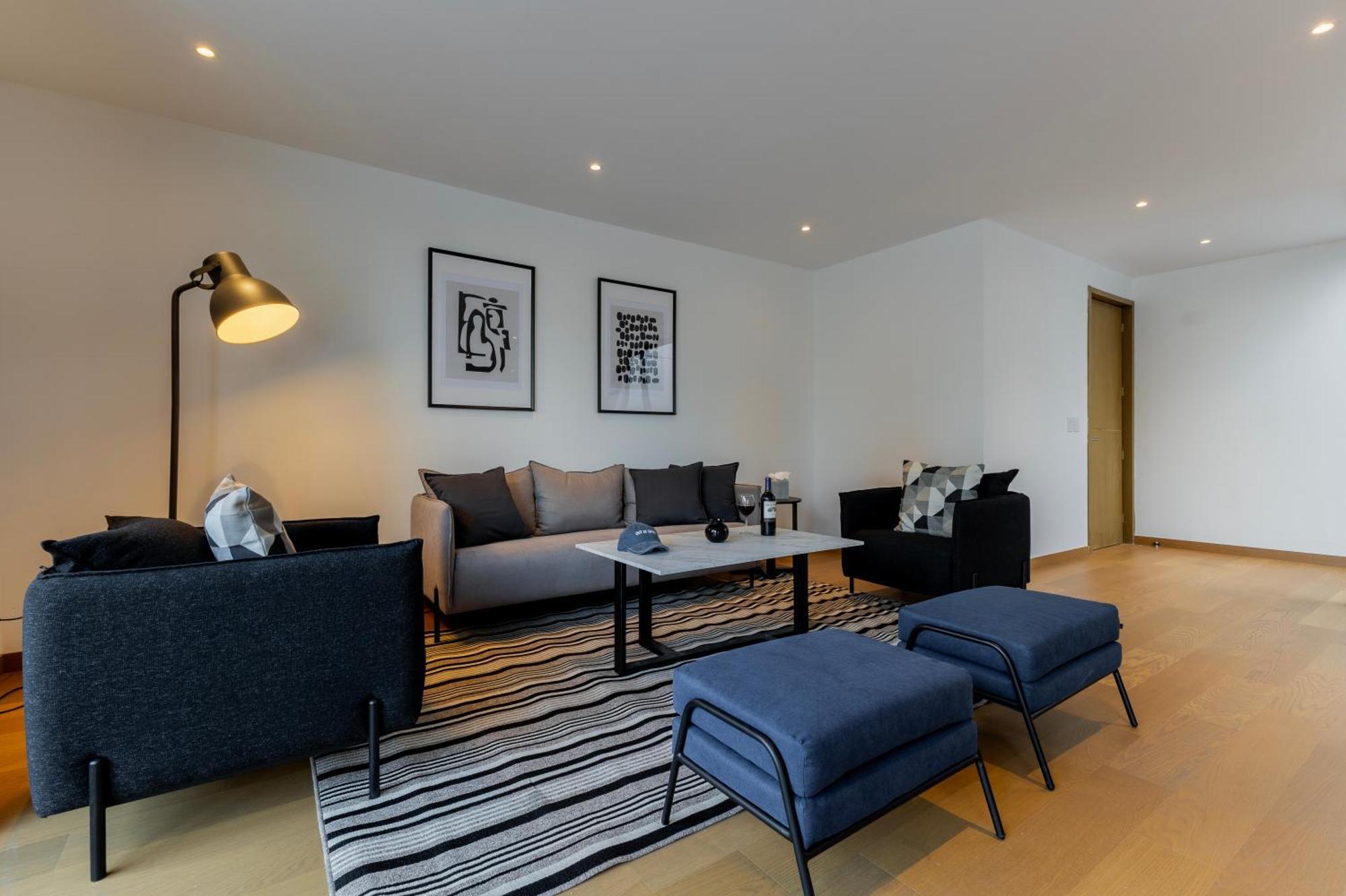 Deluxe Penthouse 4 Bedrooms Terrace
