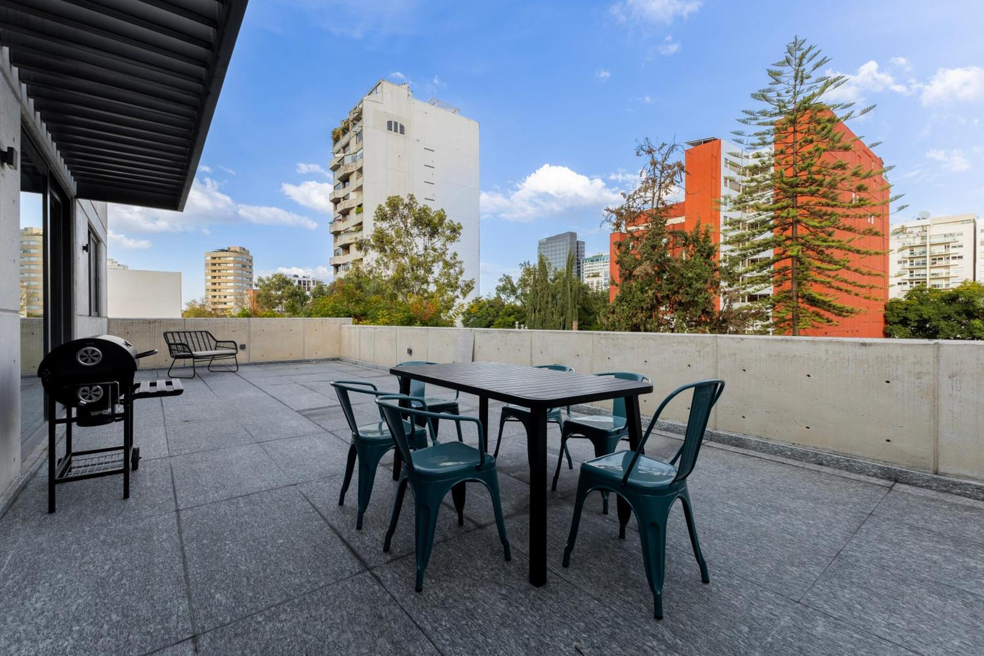 Deluxe Penthouse 4 Bedrooms Terrace