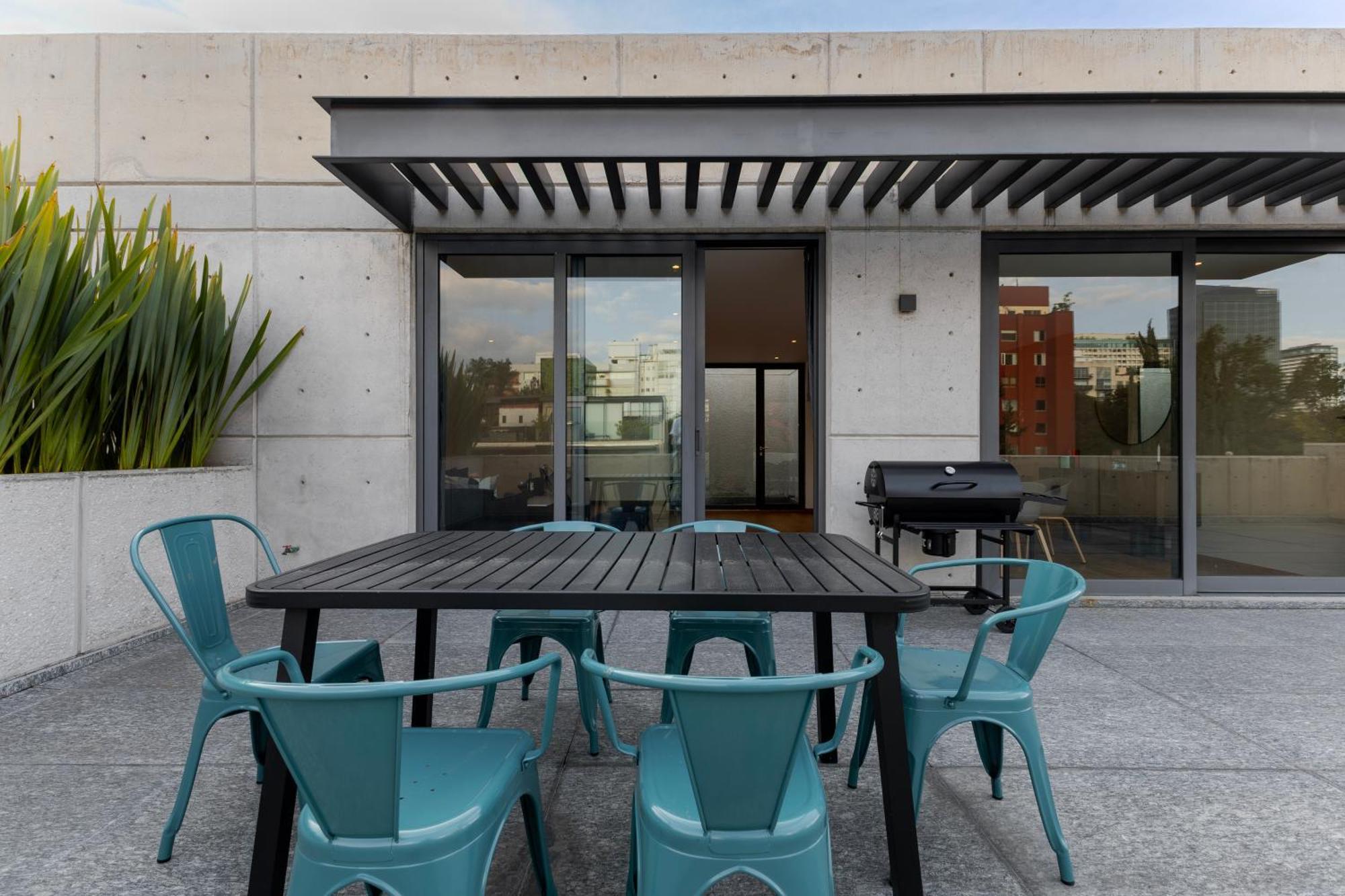 Deluxe Penthouse 4 Bedrooms Terrace