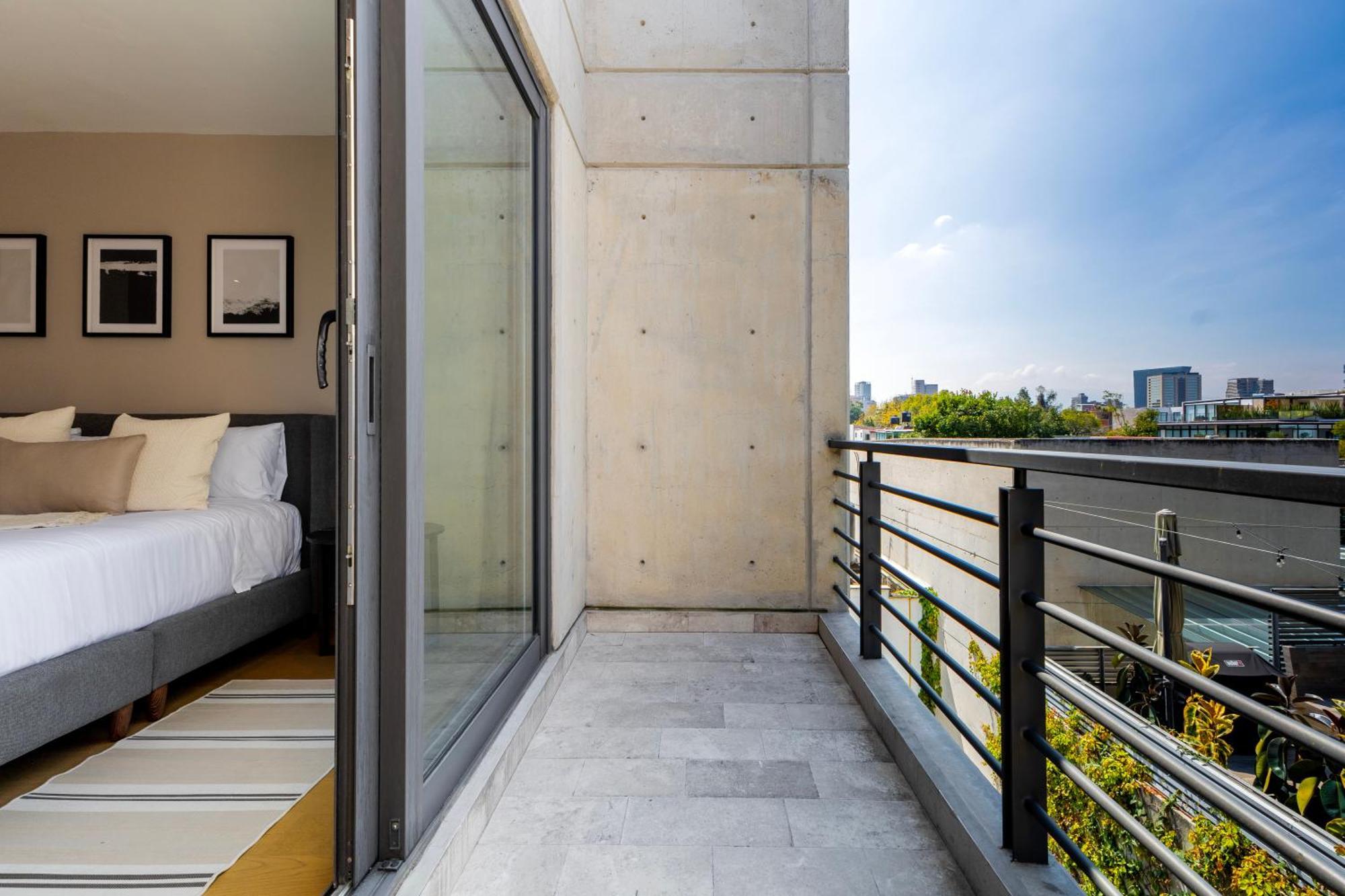 Deluxe Penthouse 4 Bedrooms Terrace