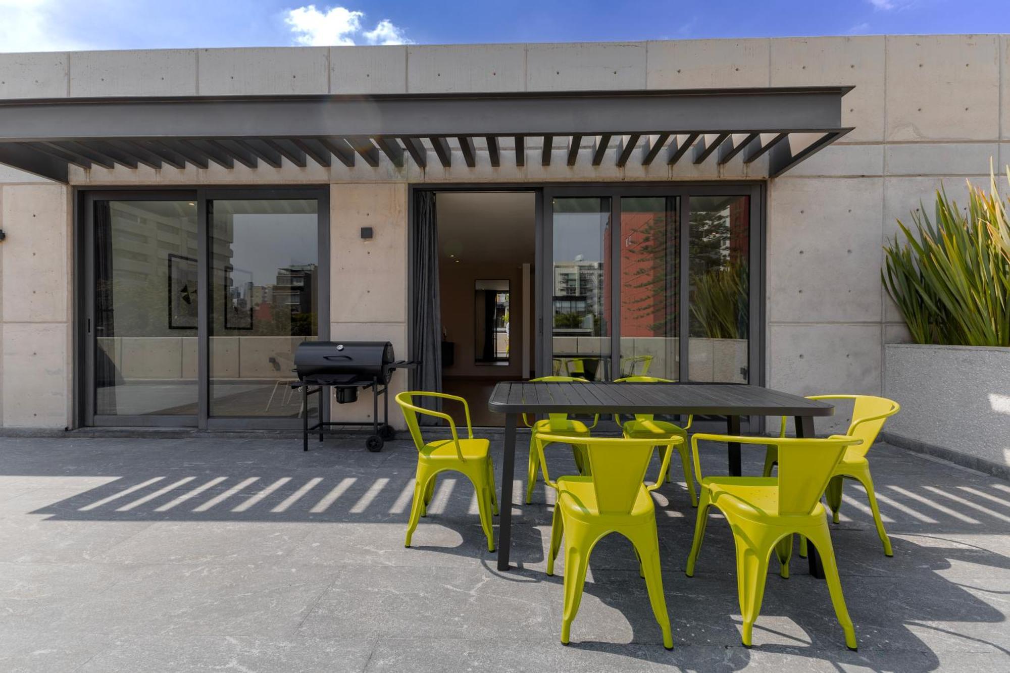 Deluxe Penthouse 4 Bedrooms Terrace