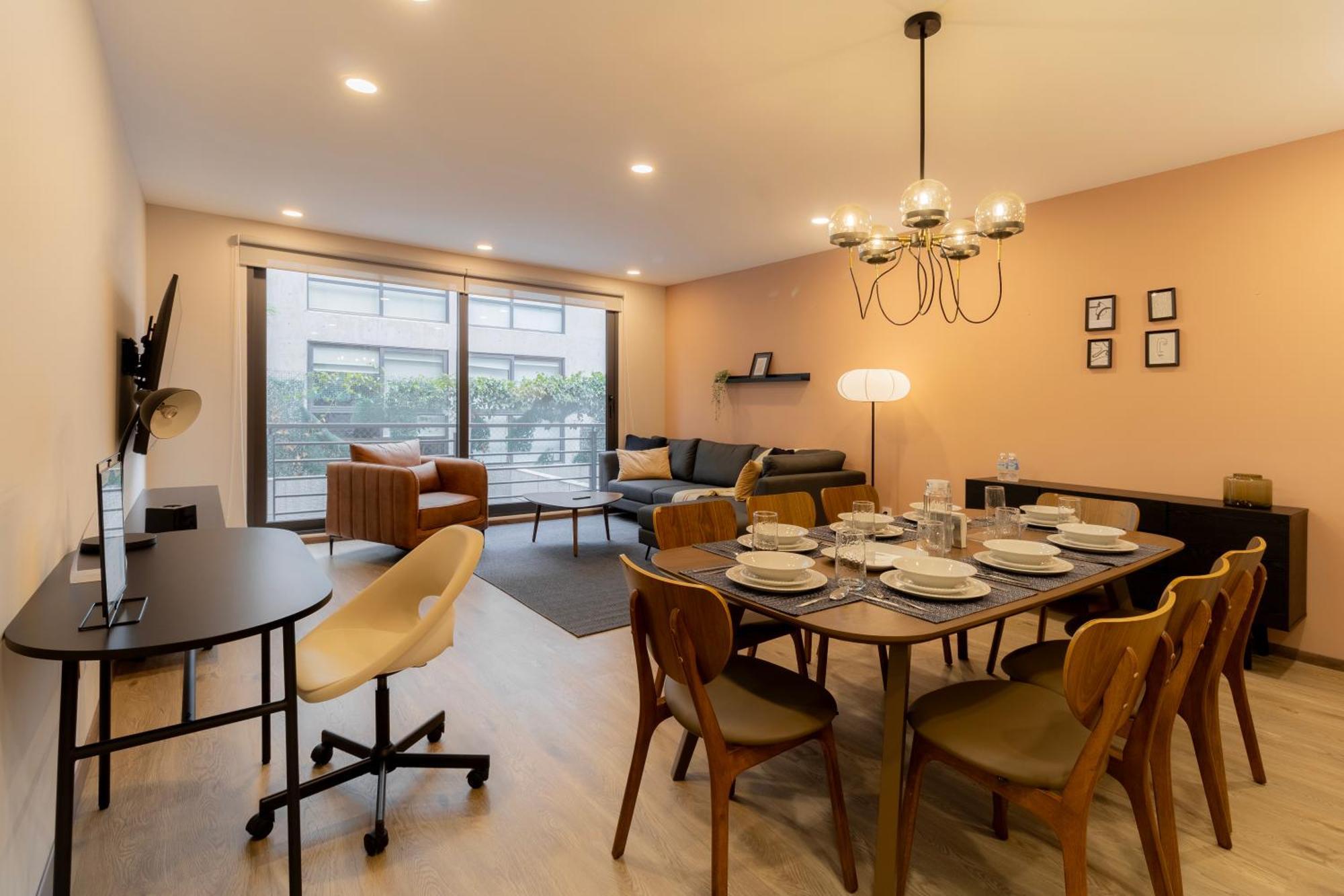 Luxury Apartment 3 Bedrooms Balcony
