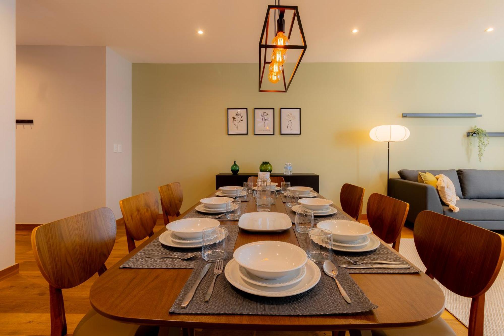Premium Apartment 3 Bedrooms Balcony