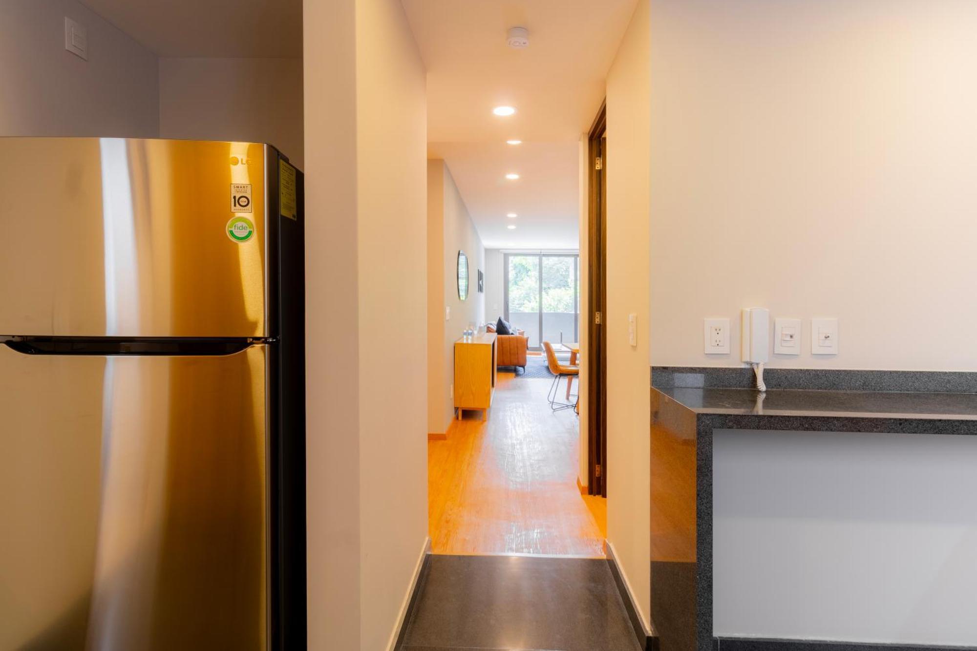 Premium Apartment 3 Bedrooms Balcony Street View