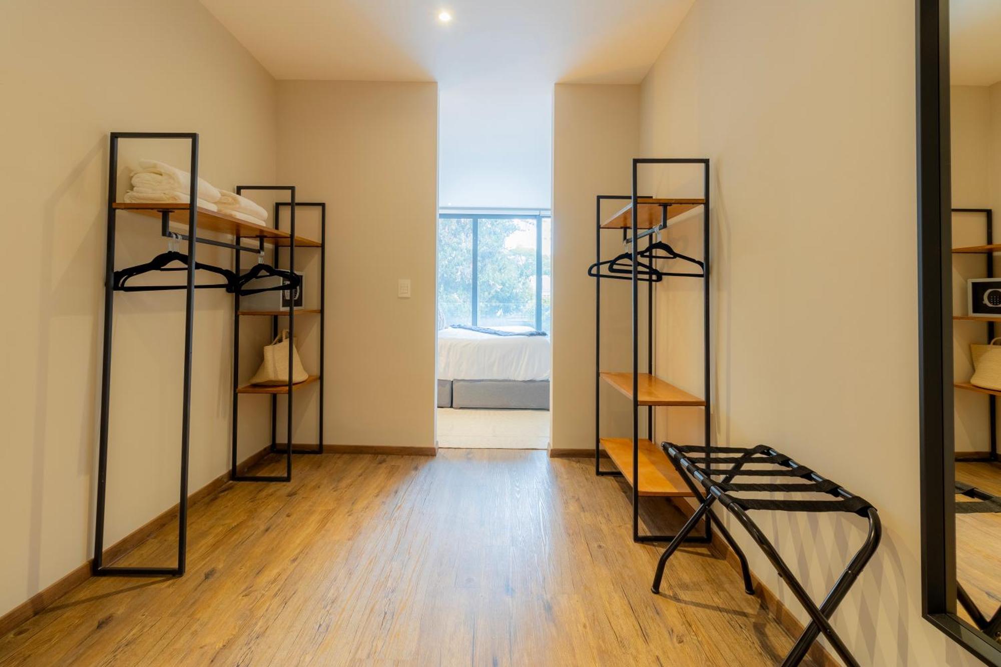 Premium Apartment 3 Bedrooms Balcony Street View