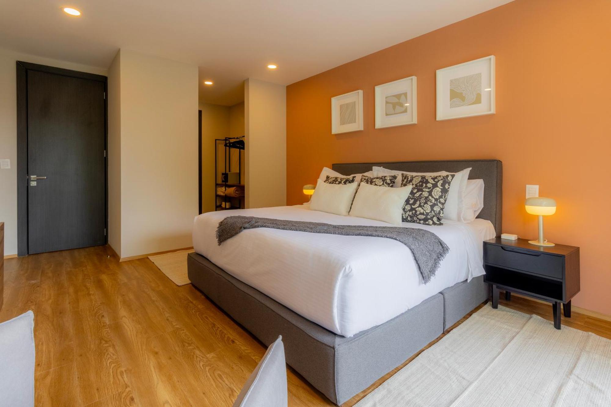 Luxury Apartment 3 Bedrooms Balcony