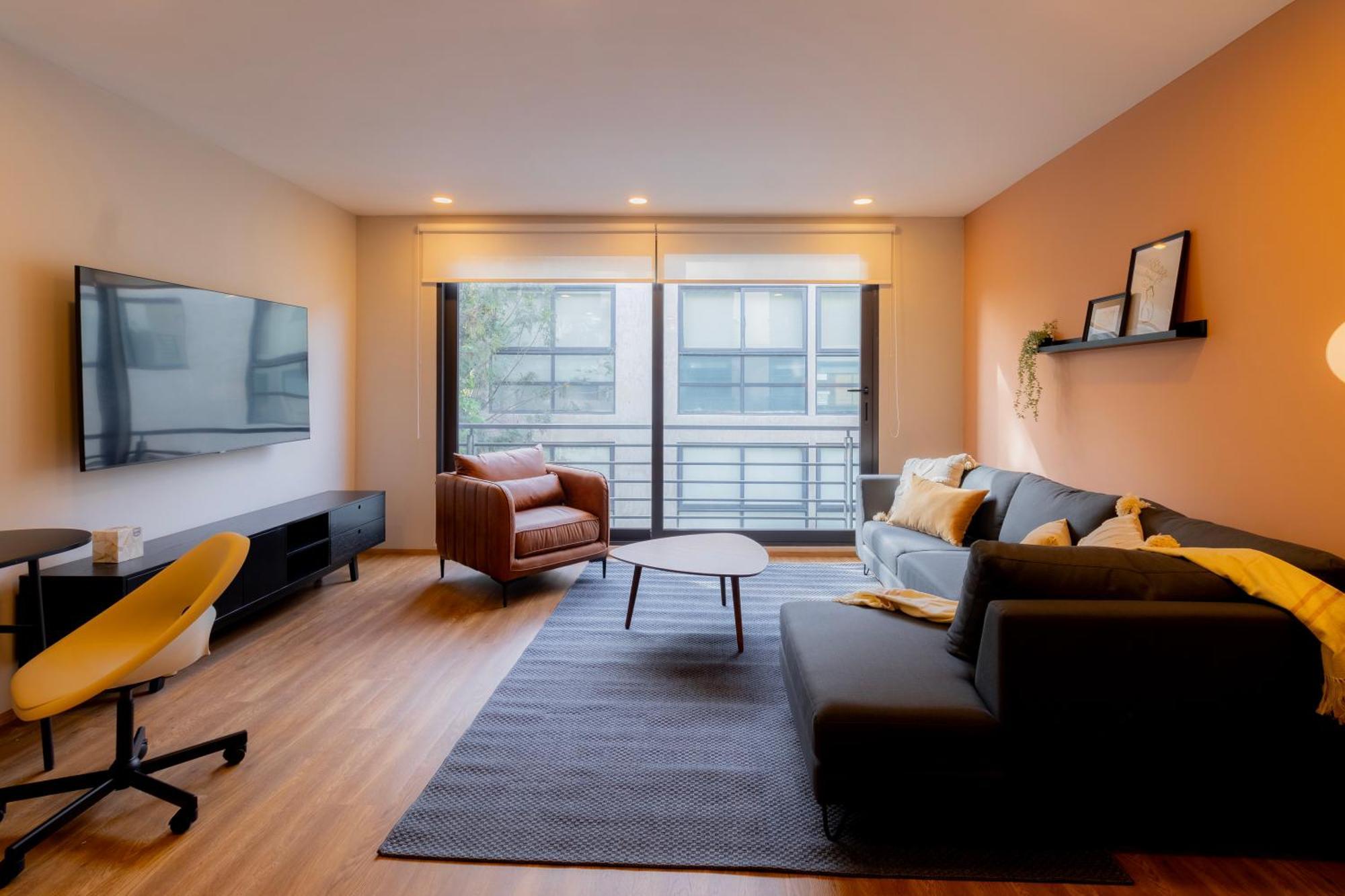 Luxury Apartment 3 Bedrooms Balcony