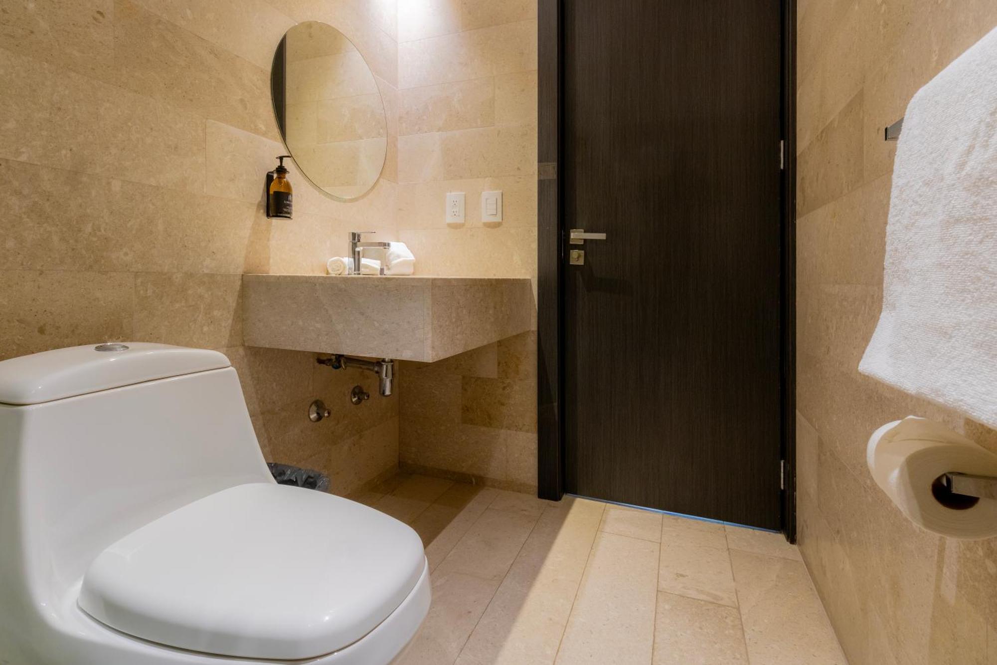Luxury Apartment 3 Bedrooms Balcony