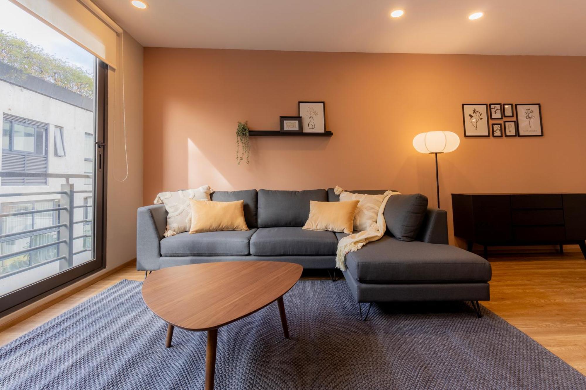 Luxury Apartment 3 Bedrooms Balcony