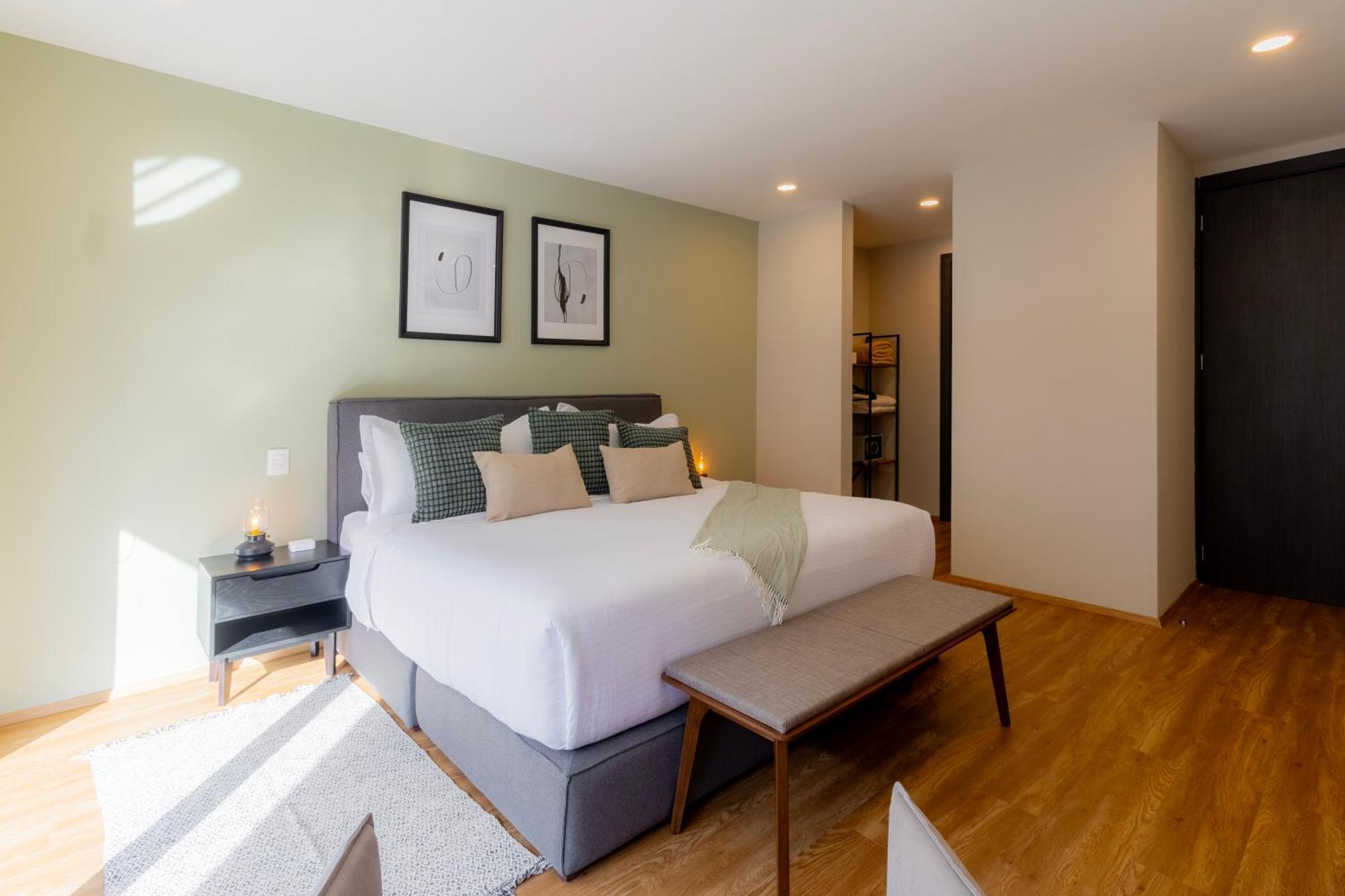 Premium Apartment 3 Bedrooms Balcony