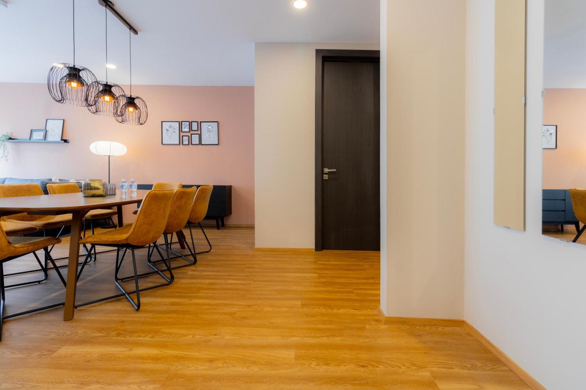 Luxury Apartment 3 Bedrooms Balcony